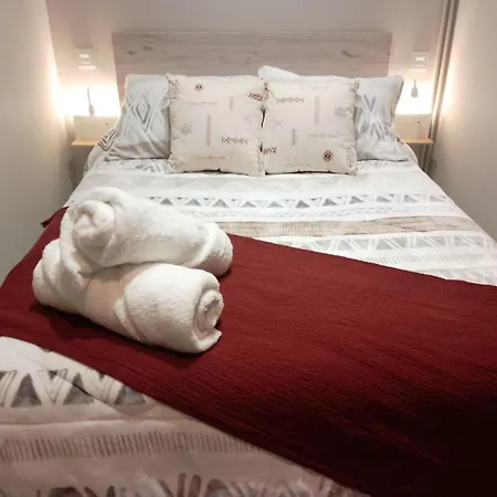 Apartament Nuevo, Casco Viejo, Mercado De La Ribera